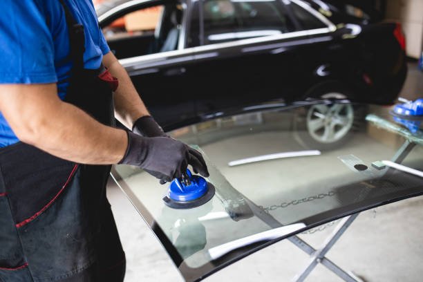 Are You Damaging Your Auto Glass? Stop Doing These 5 Things